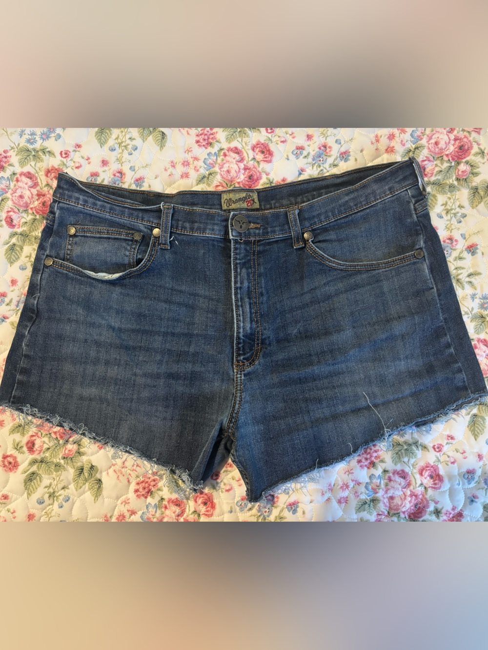 Cut off denim shorts